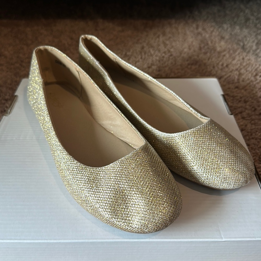Gold ballet flats
